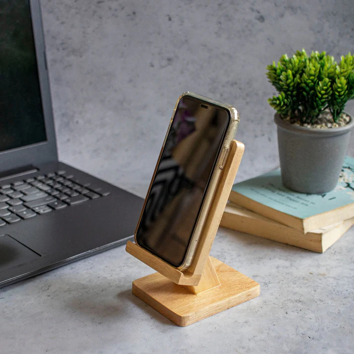 'Decker' : Hands-Free Phone Holder
